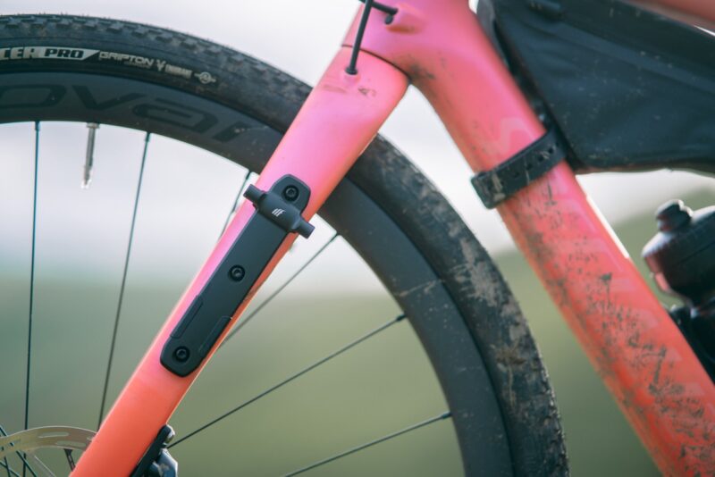 Tailfin fork pack mount