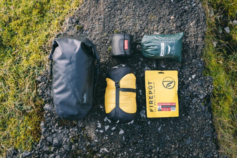 Tailfin fork pack 10 liter contents