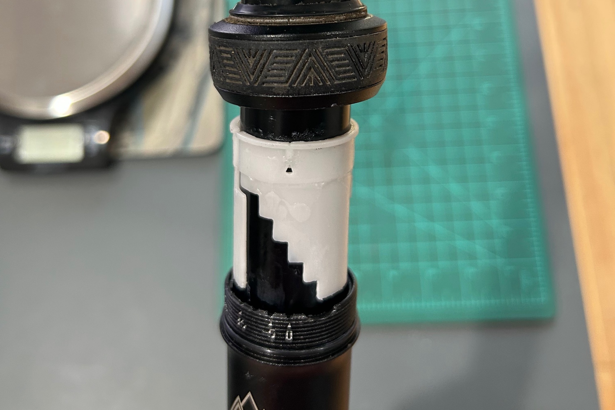 the travel reduction shim on the PNW Loam dropper