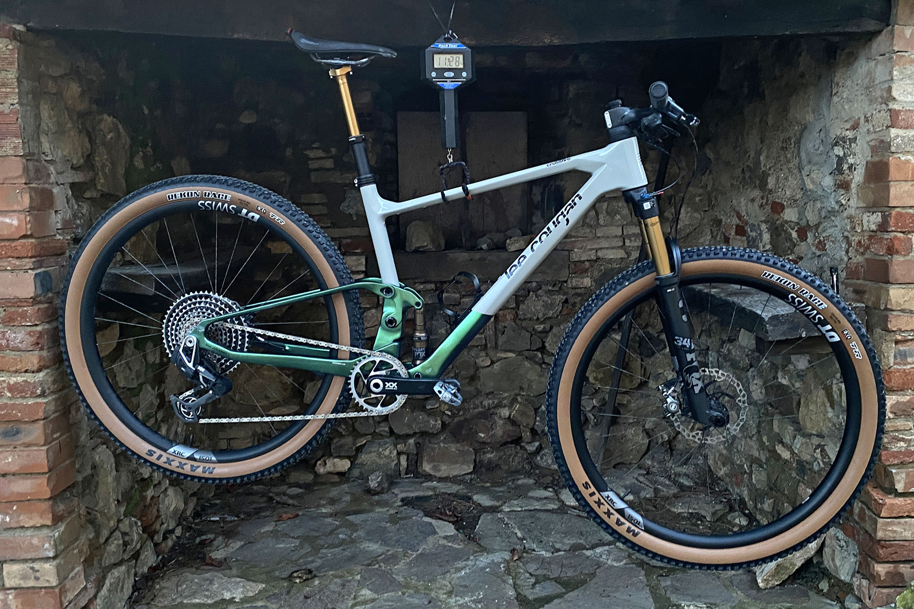 2024 Lee Cougan Crossfire Trail lightweight 120mm carbon XC mountain bike, 11.28kg actual weight