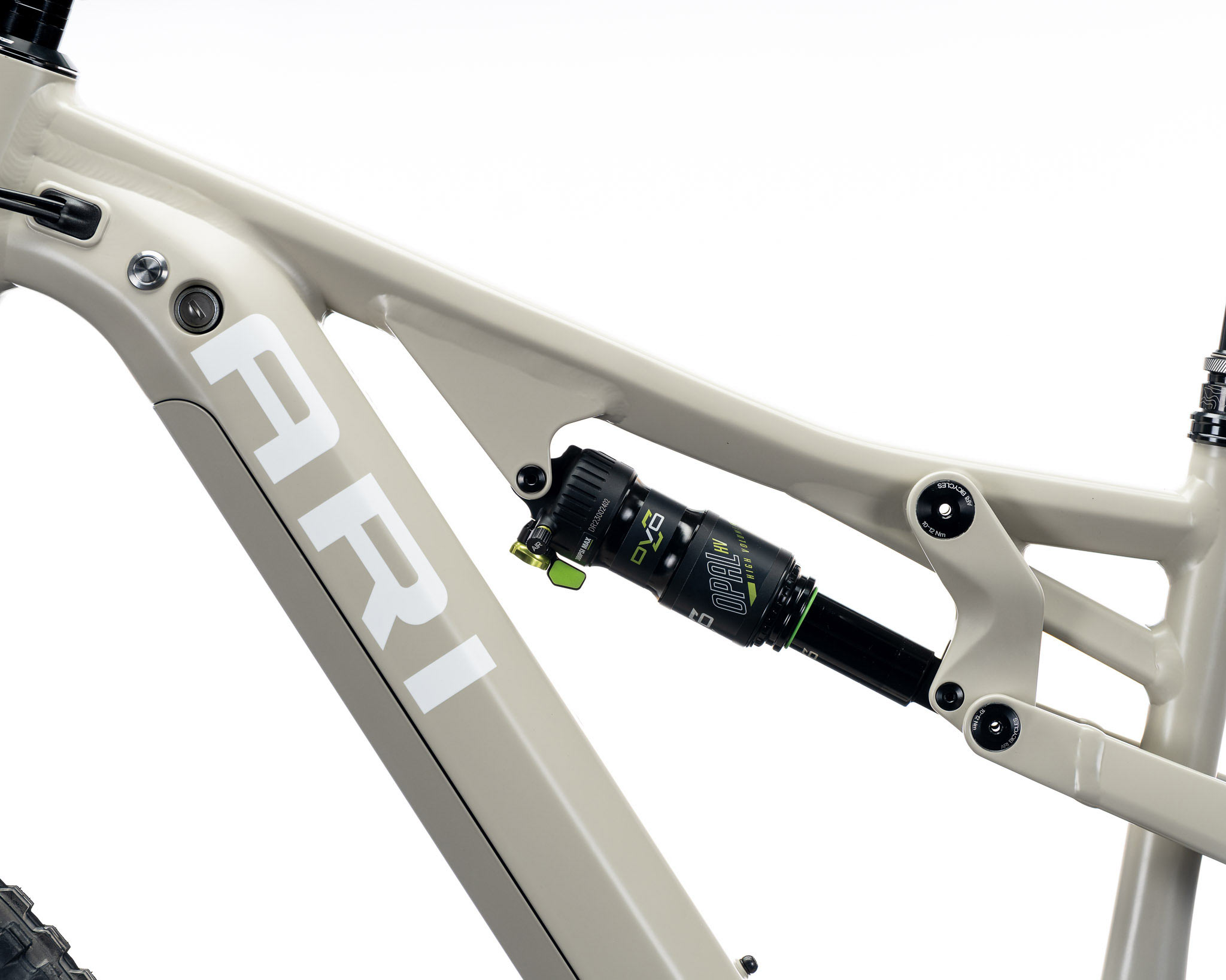 closeup details of 2024 ari wire peak e-MTB