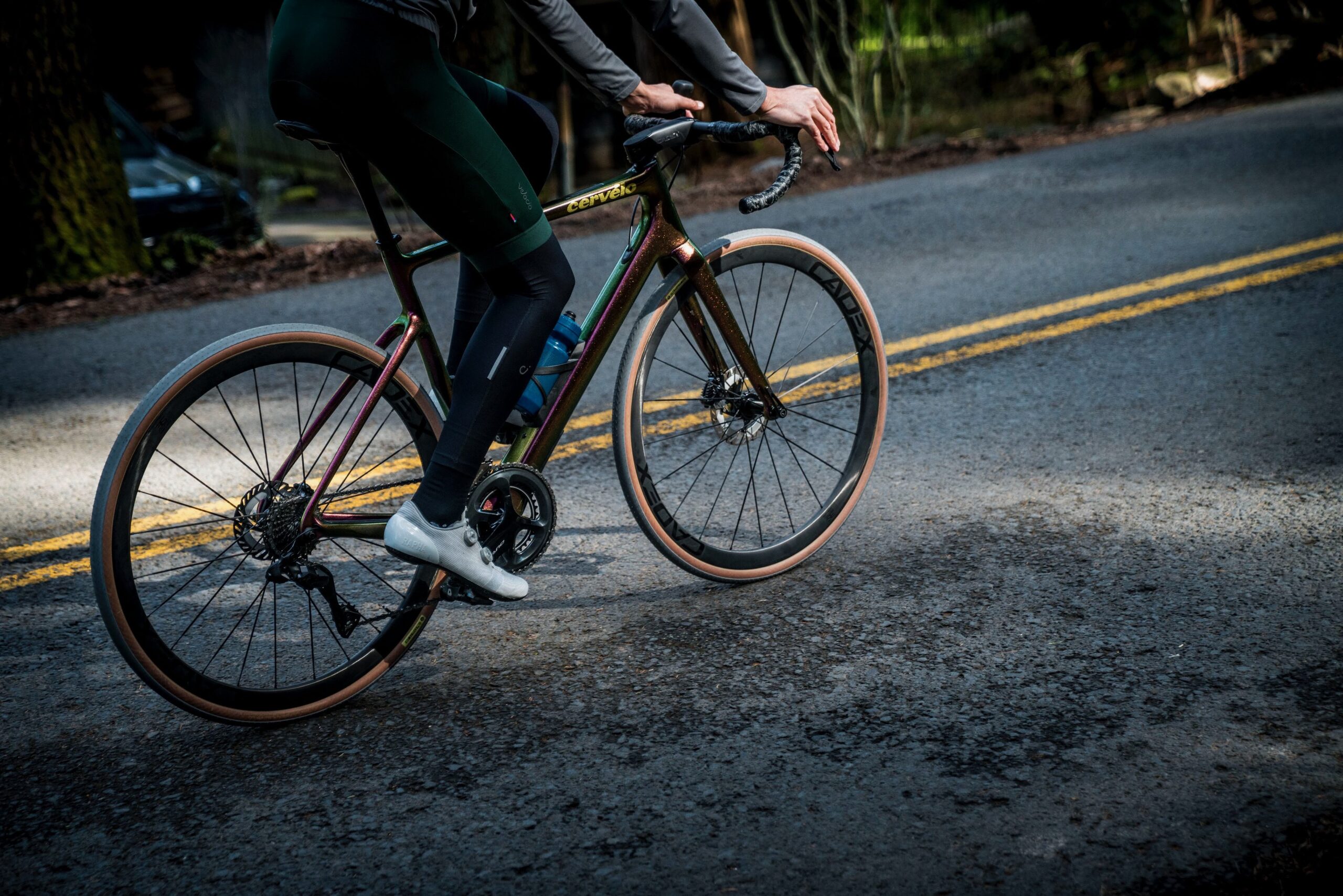 Riding uphill on the Cadex 36 wheels