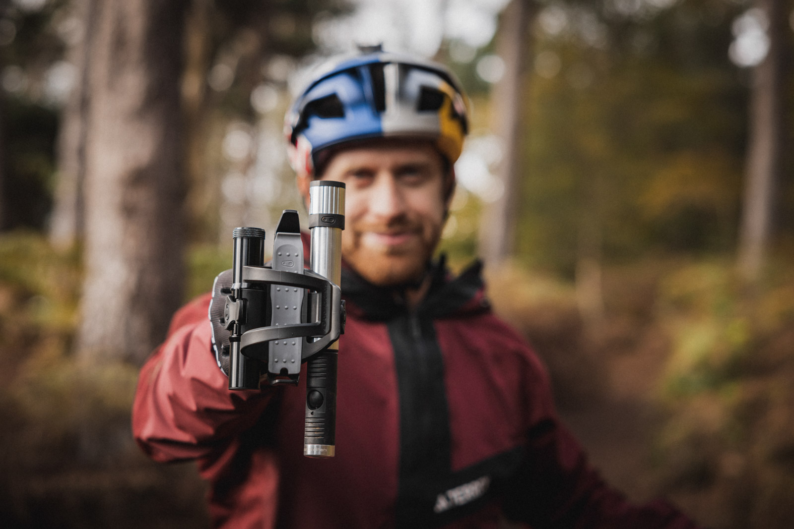 Crankbrothers S.O.S. tools, Danny Mac with BC18 tool kit