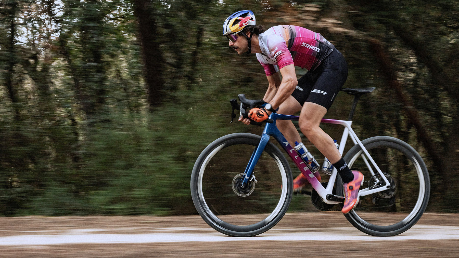 Fizik Venta Proxy simple flashy mid-tier Boa off-road racing shoes, gravel XC cyclocross race-ready, riding gravel