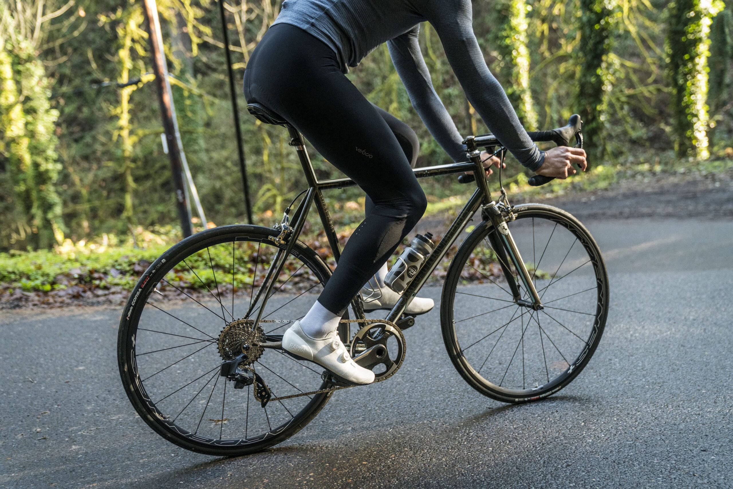 Descending on the HED Ardennes RA Black road bike wheels