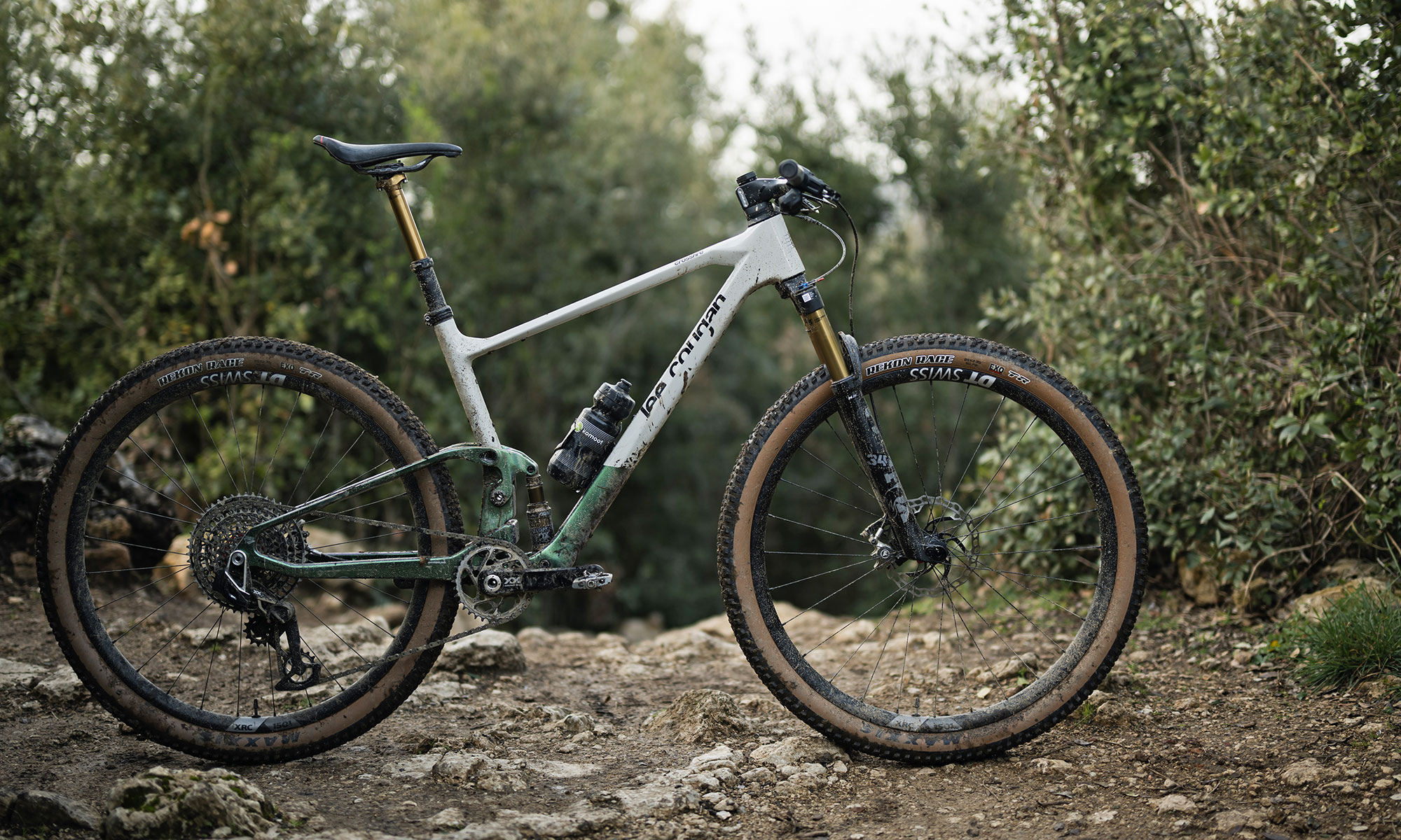 New Lee Cougan Crossfire Trail light 120mm carbon cross-country marathon MTB, Bike Connection Agency photo by Rupert Fowler