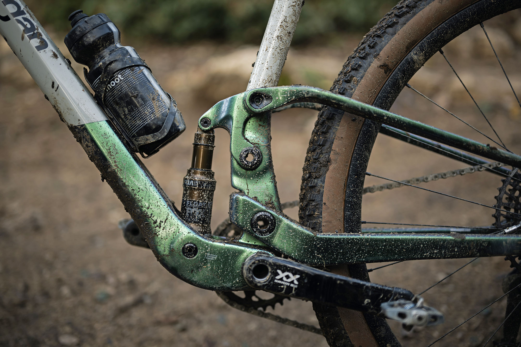 New Lee Cougan Crossfire Trail light 120mm carbon cross-country marathon MTB, Bike Connection Agency photo by Rupert Fowler, suspension detail NDS