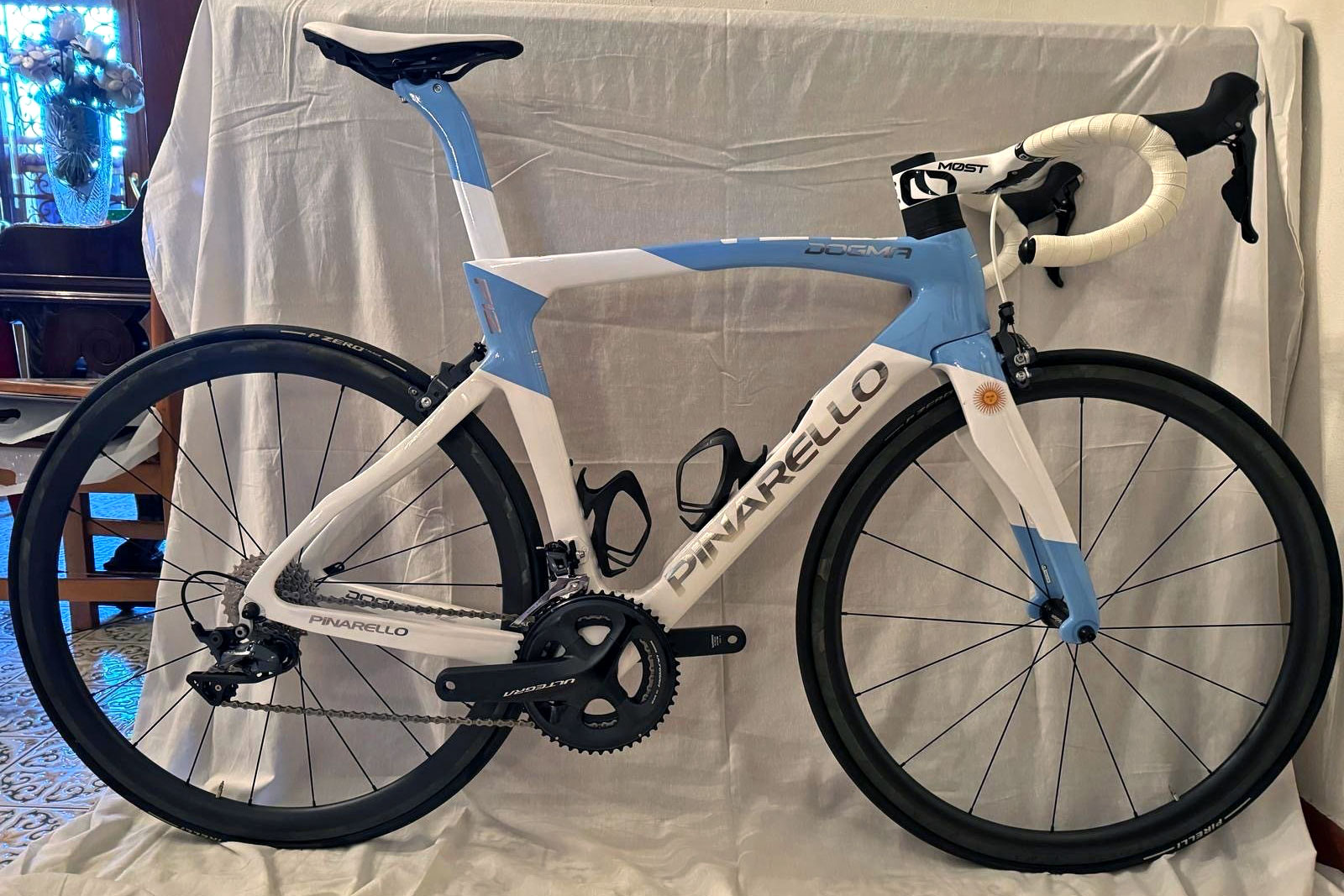 Pope Pinarello Dogma F12 carbon road bike popemobile auction, complete