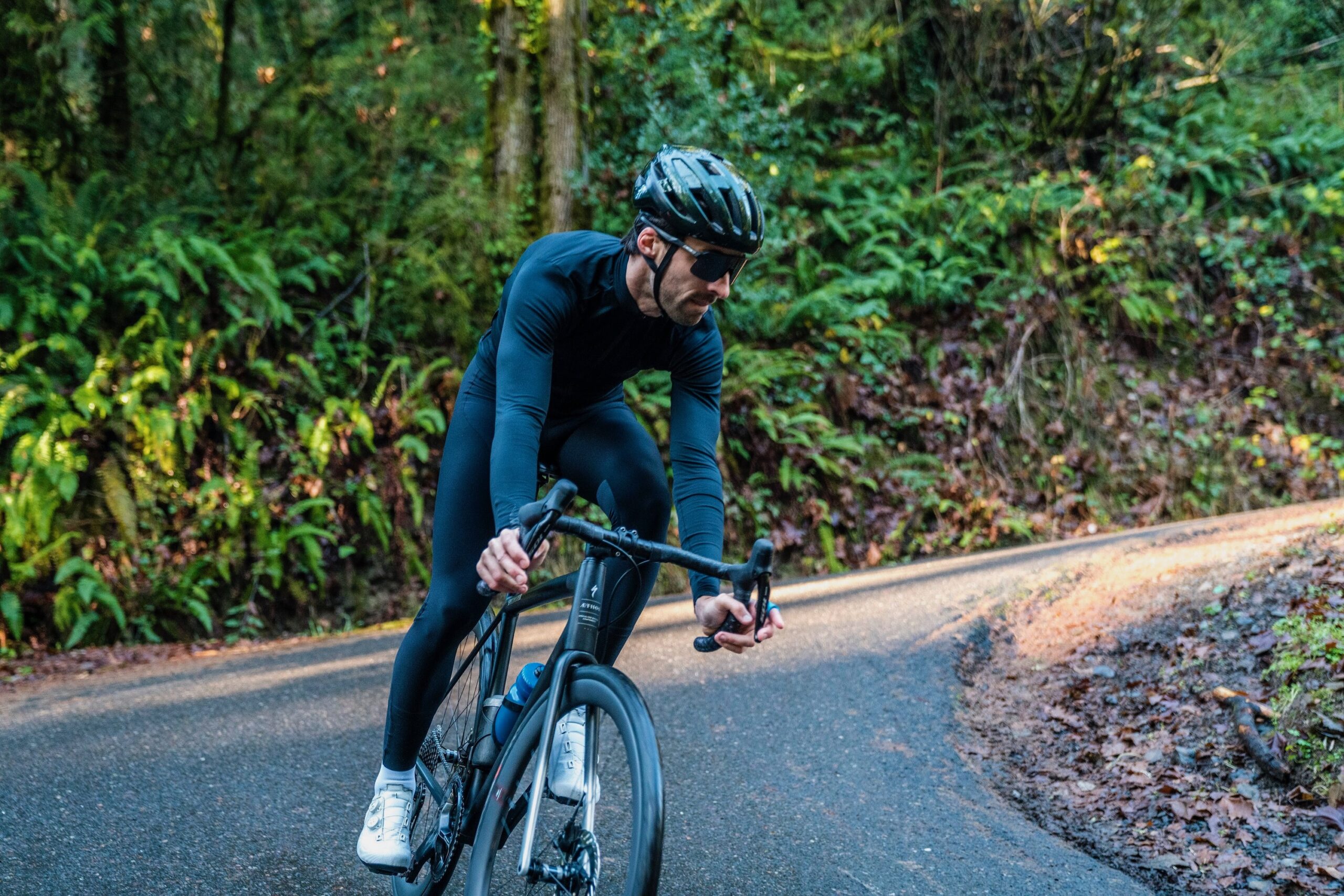 Descending while riding the Reserve 40|44 road wheels