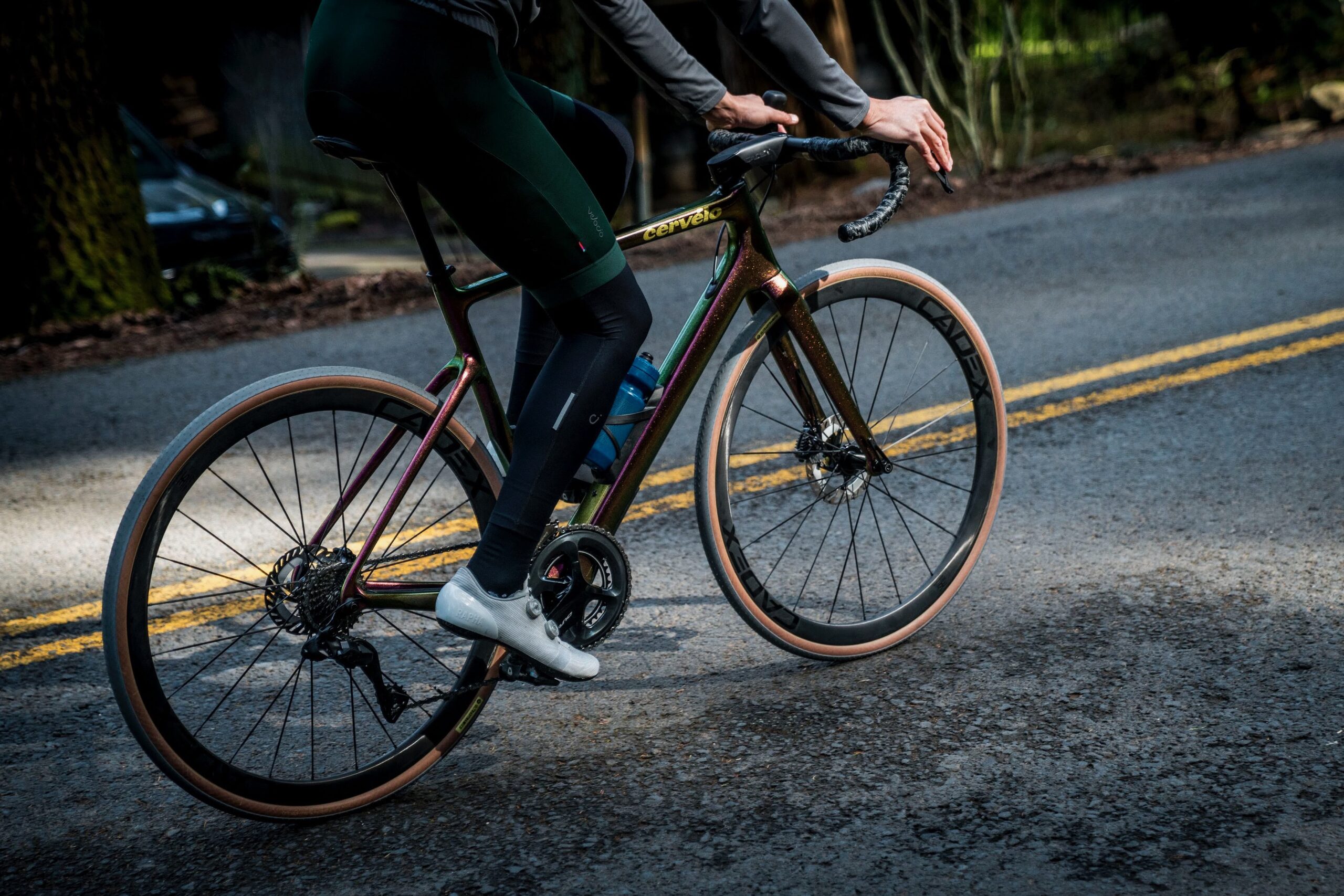 Riding the Cadex 36 Disc road bike wheels