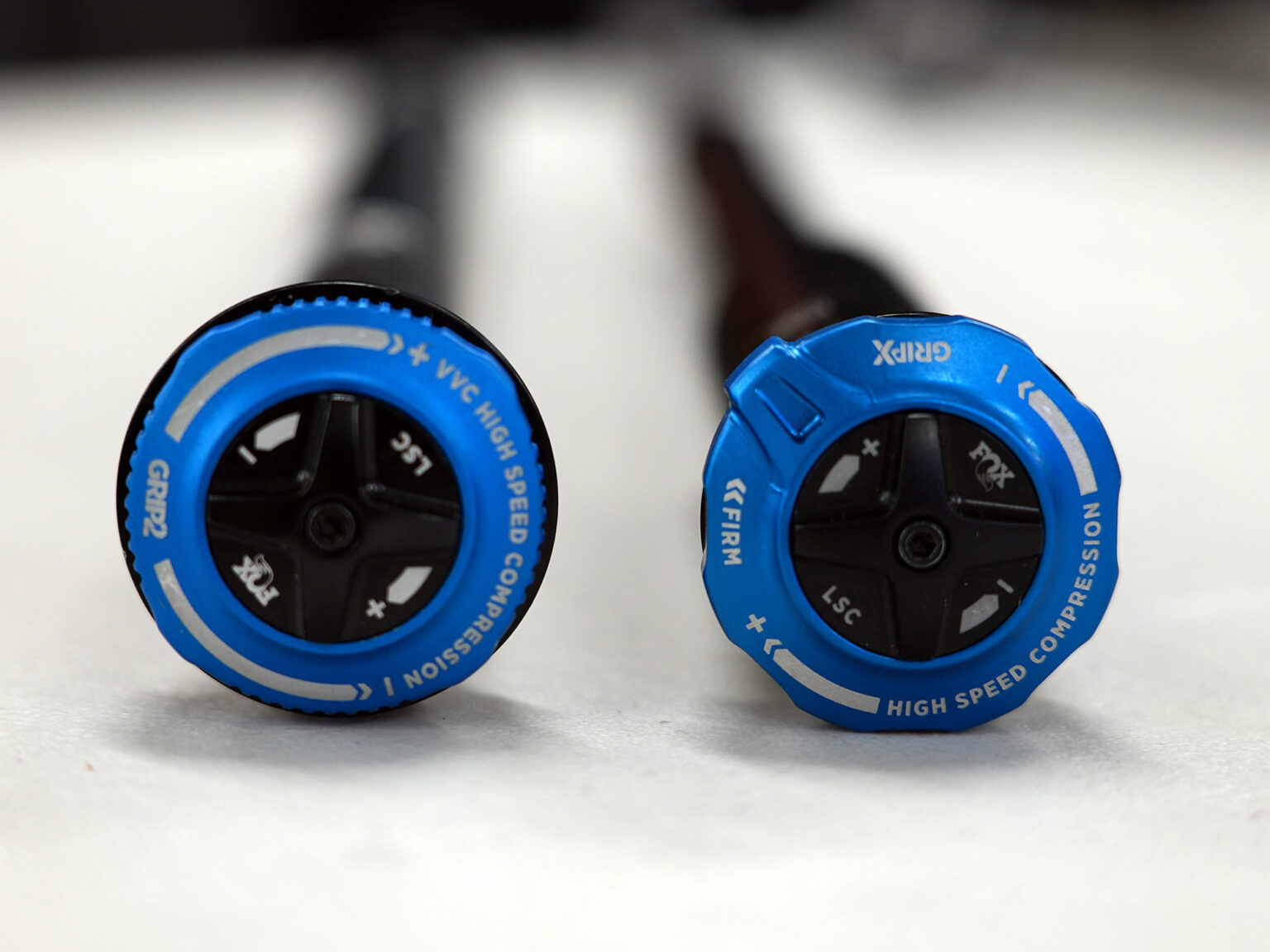 fox grip2 vs grip x adjustment knobs