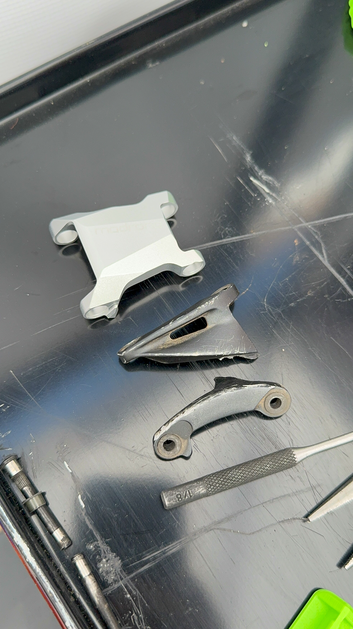 Madrone Cycles link with broken sram link