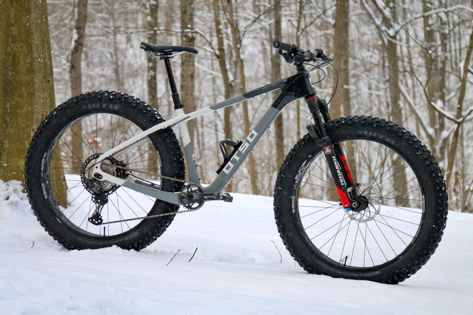 Otso Voytek 2 fat bike with WTB tires