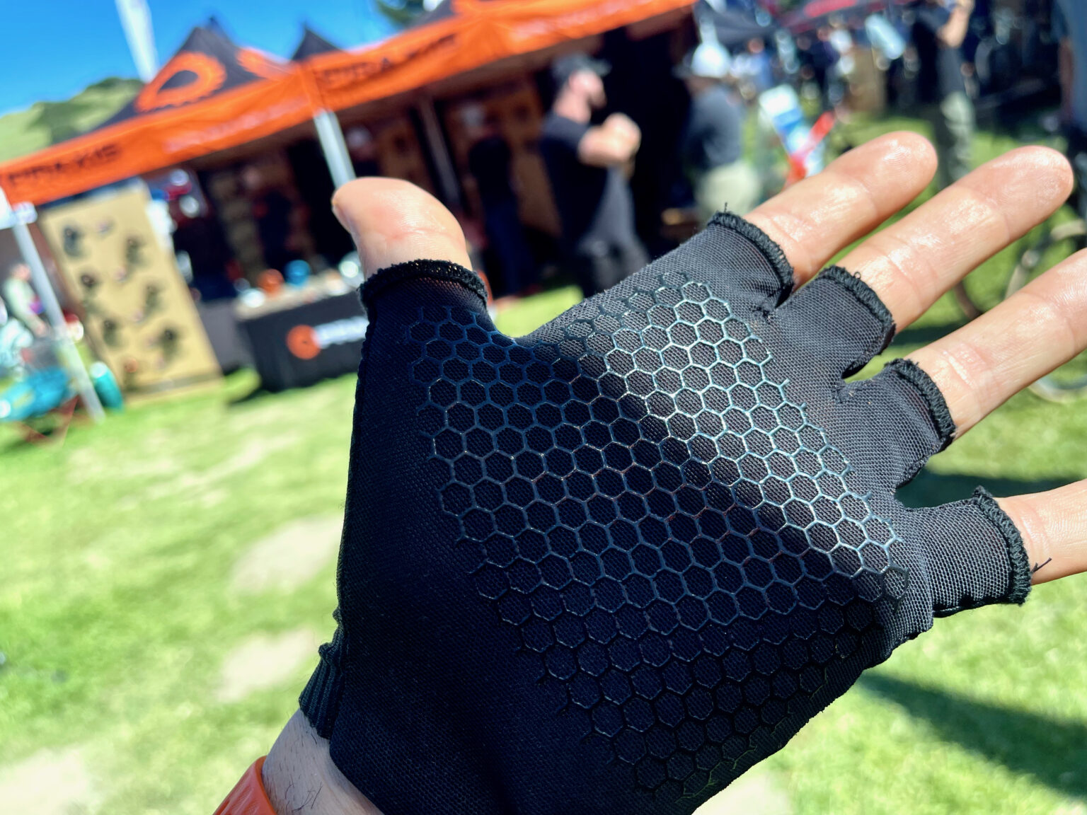 VeloToze climbers glove palm