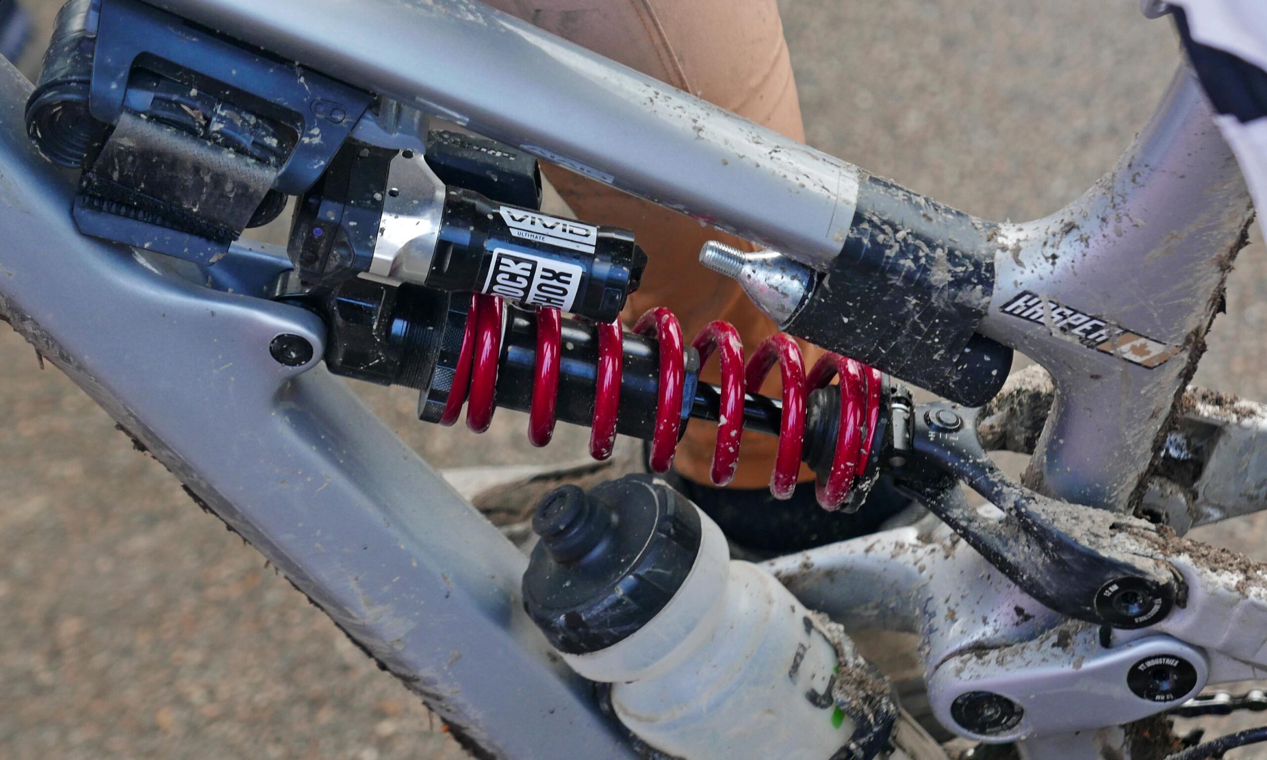 RockShox Vivid Flight Attendant Enduro automatic electronic control gravity mountain bike suspension BlackBox prototype, Vivid Coil AXS module