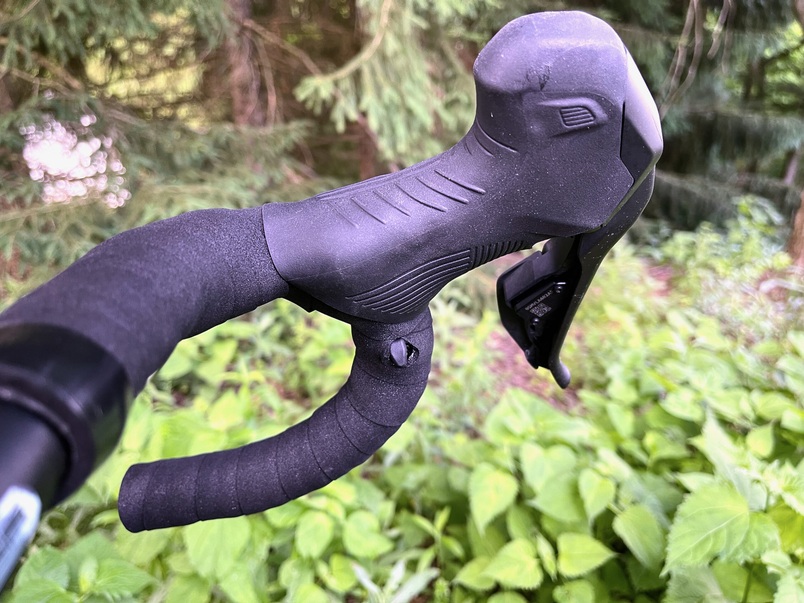 Shimano GRX Di2 12-speed Review thumb