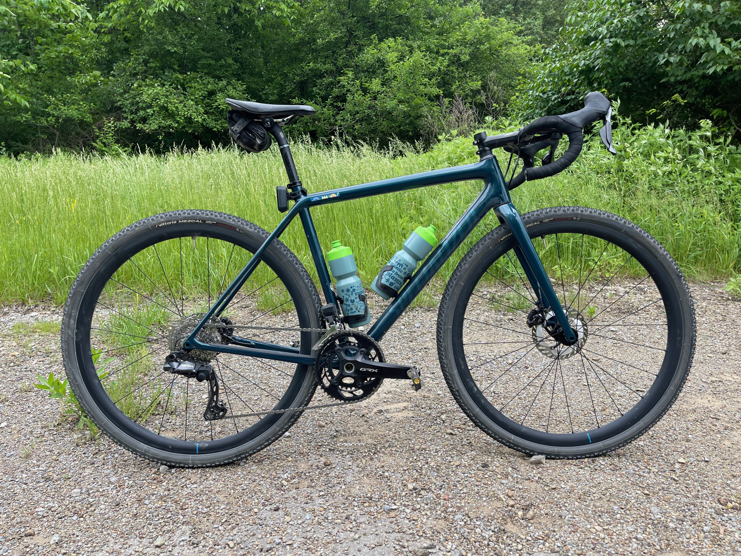 Shimano GRX di2 12-speed full bike shot