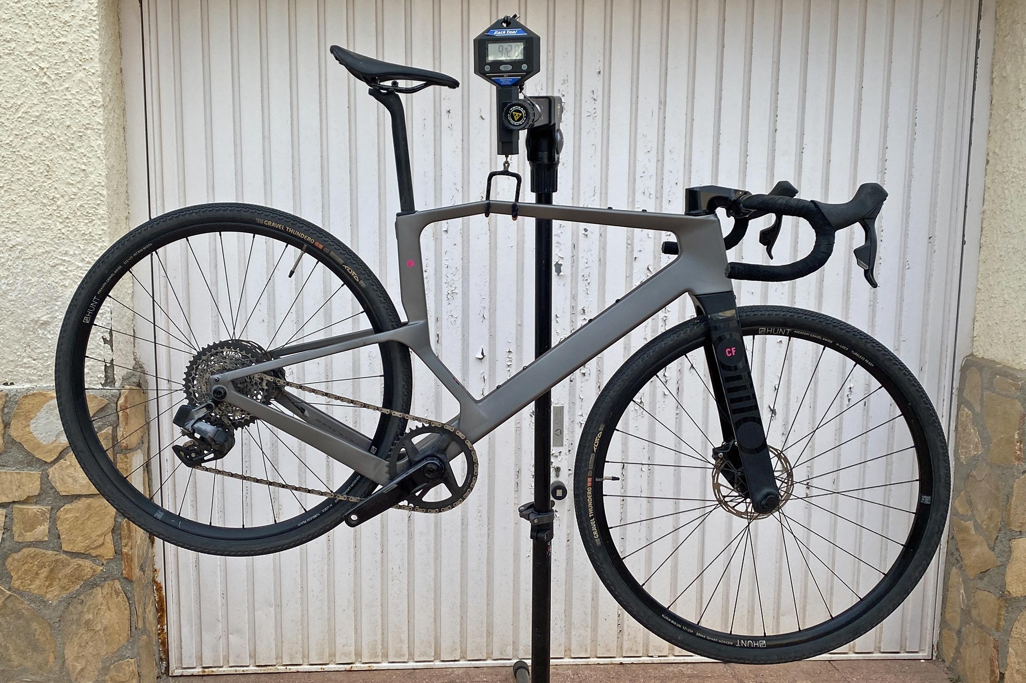 2024 Rondo Ruut G2 CF1 Review, adjustable geometry carbon gravel bike, 9.28kg M actual weight