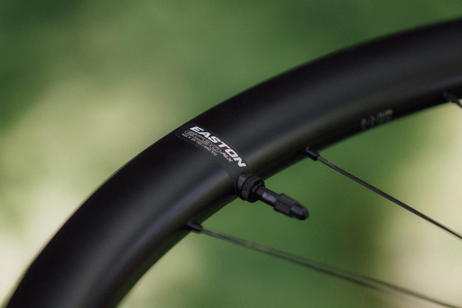 Easton EC90 ALX mid-depth aero carbon gravel wheelset, rim detail