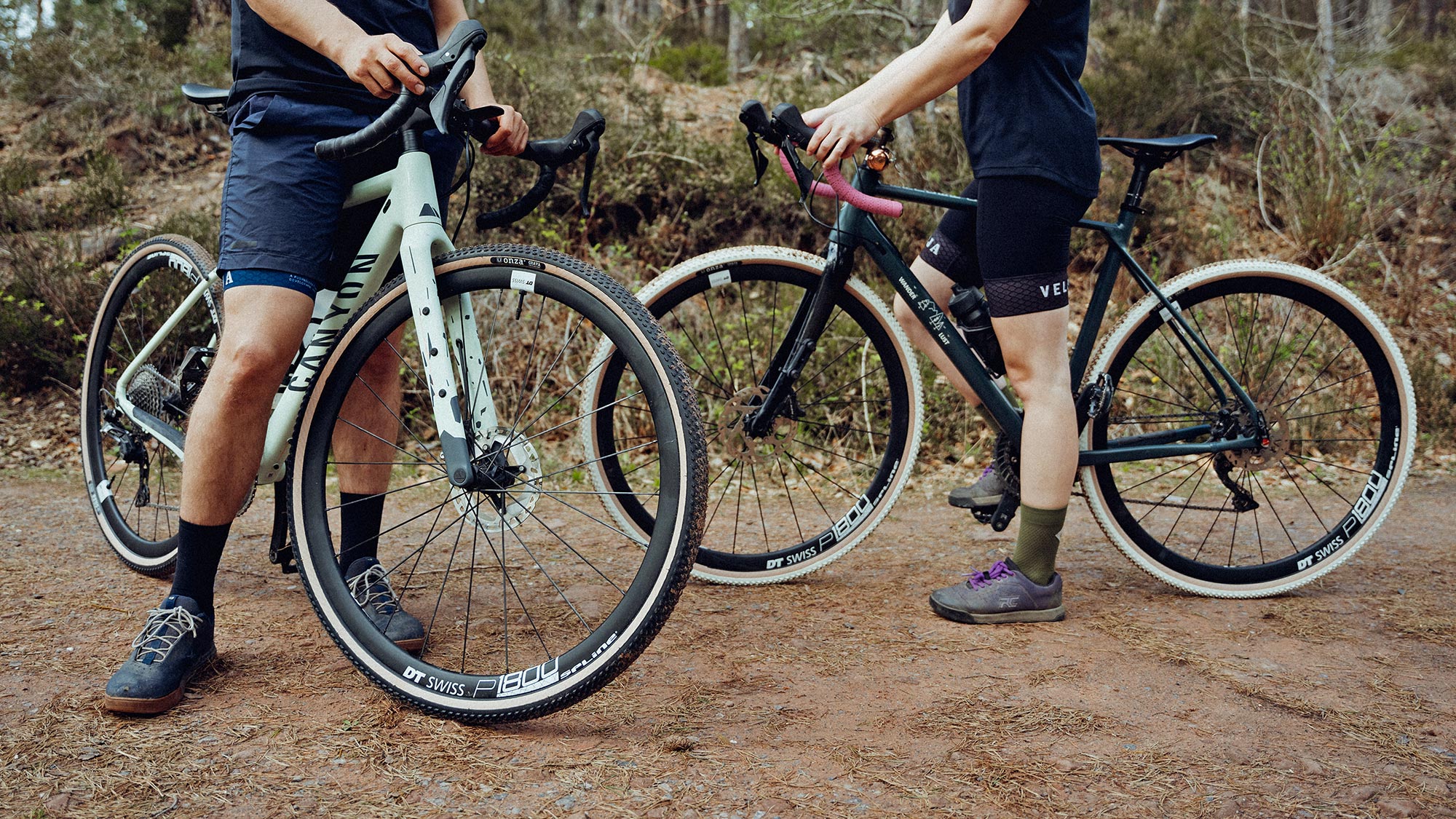 Onza Grava 700x42mm first-ever gravel tire, black or white