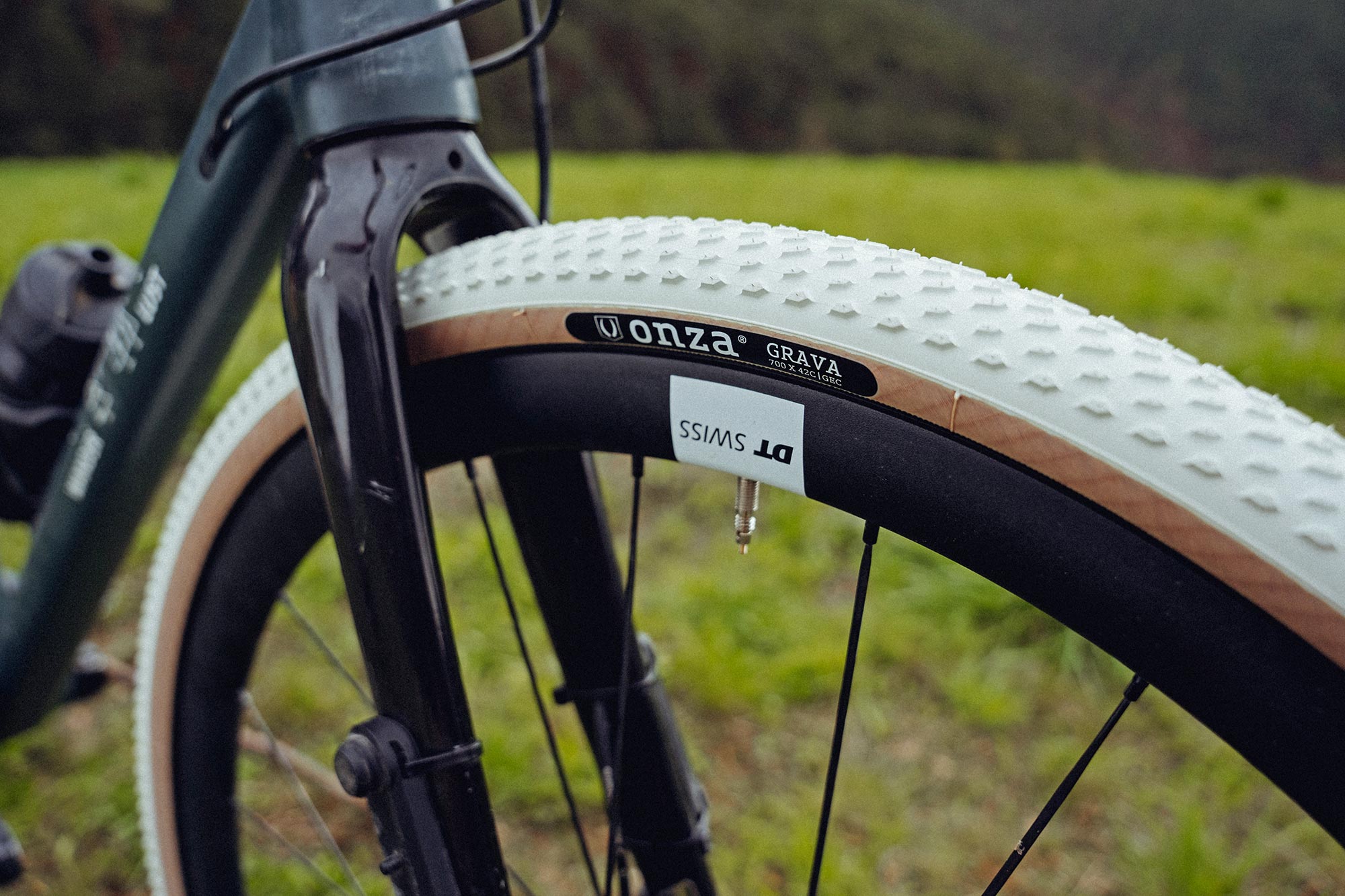 Onza Grava 700x42mm first-ever gravel tire