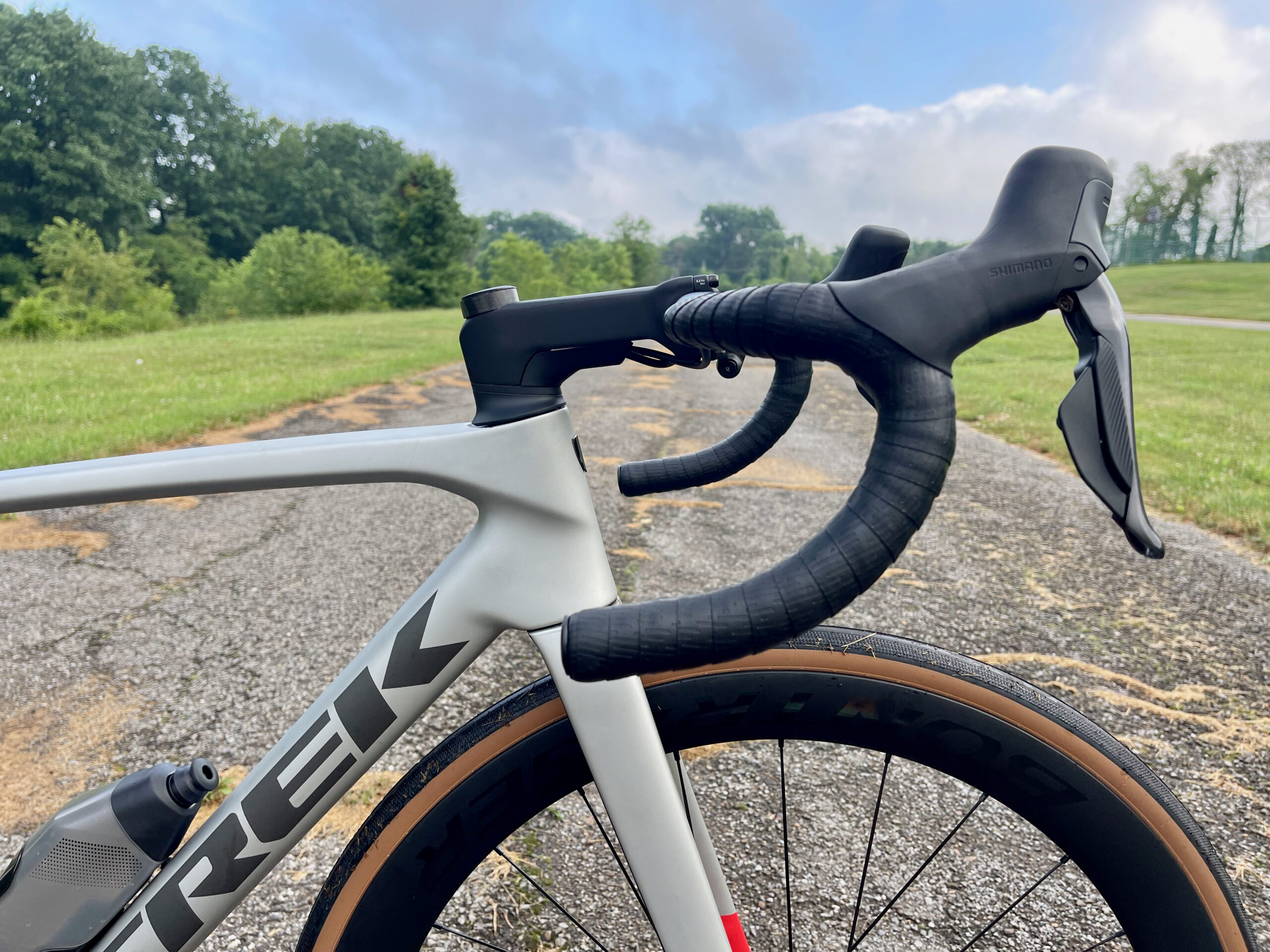 Trek Madone Gen 8 long bar view