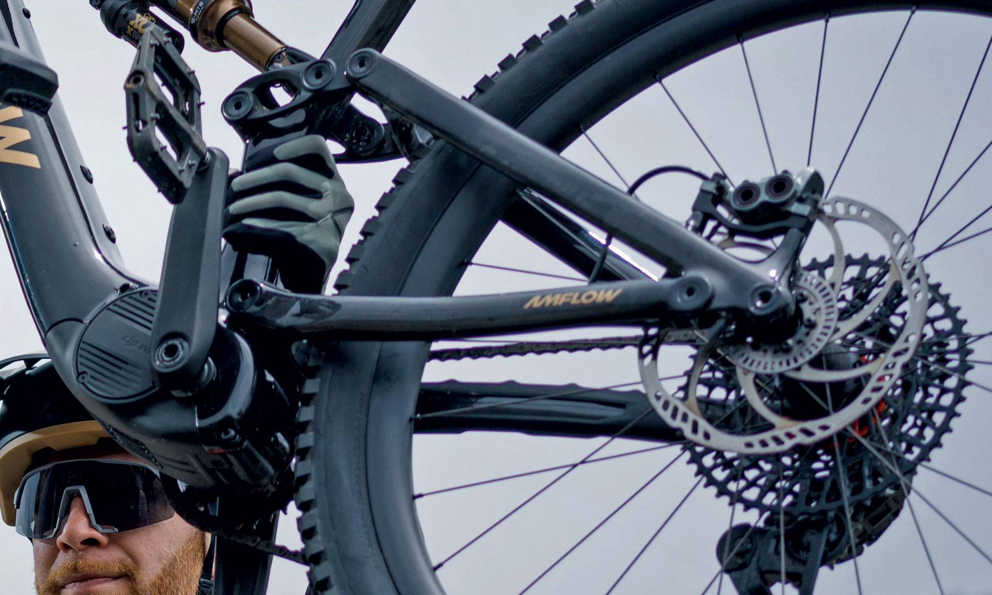 all-new DJI Avinox ebike lightweight drive system full-power motor, on-eMTB