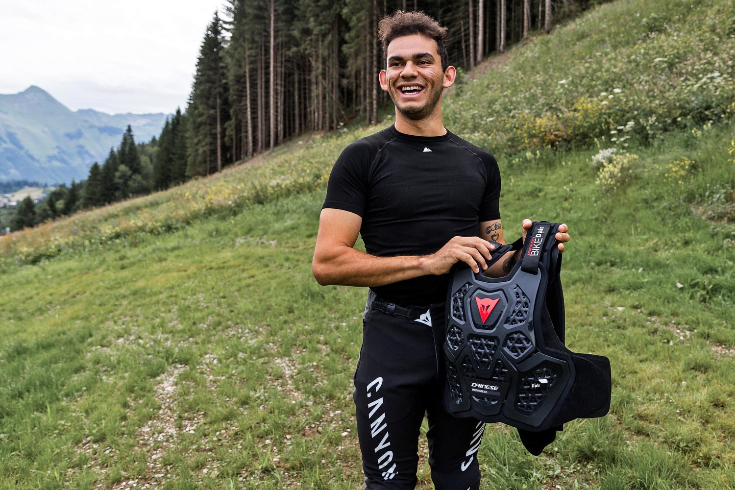 Dainese D-Air Bike Prototype DH airbag inflated chest back neck protector, Dante Silva with new protector vest