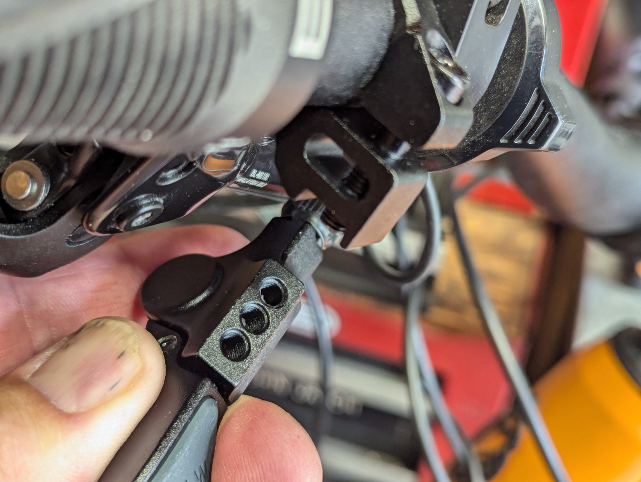 PNW Compnents Range Dropper and Lever Bundle getting the lever mounted