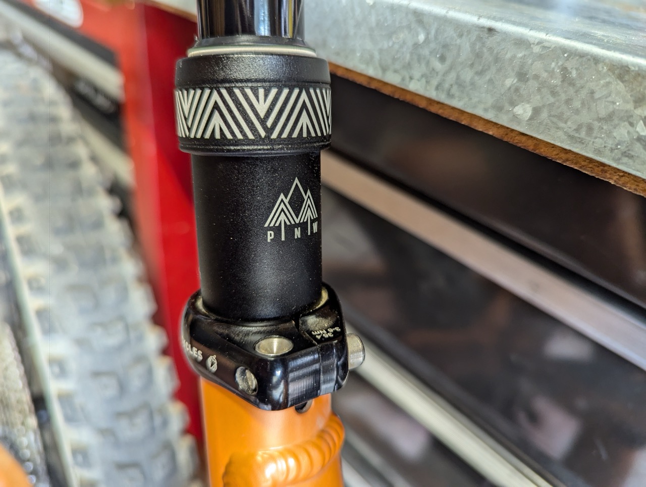 PNW Compnents Range Dropper and Lever Bundle low key branding