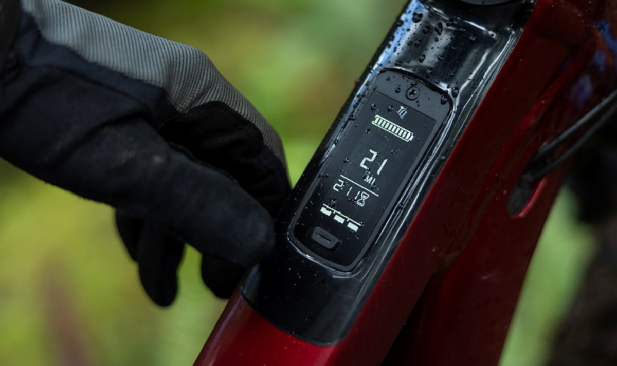 Trek Slash+, display screen