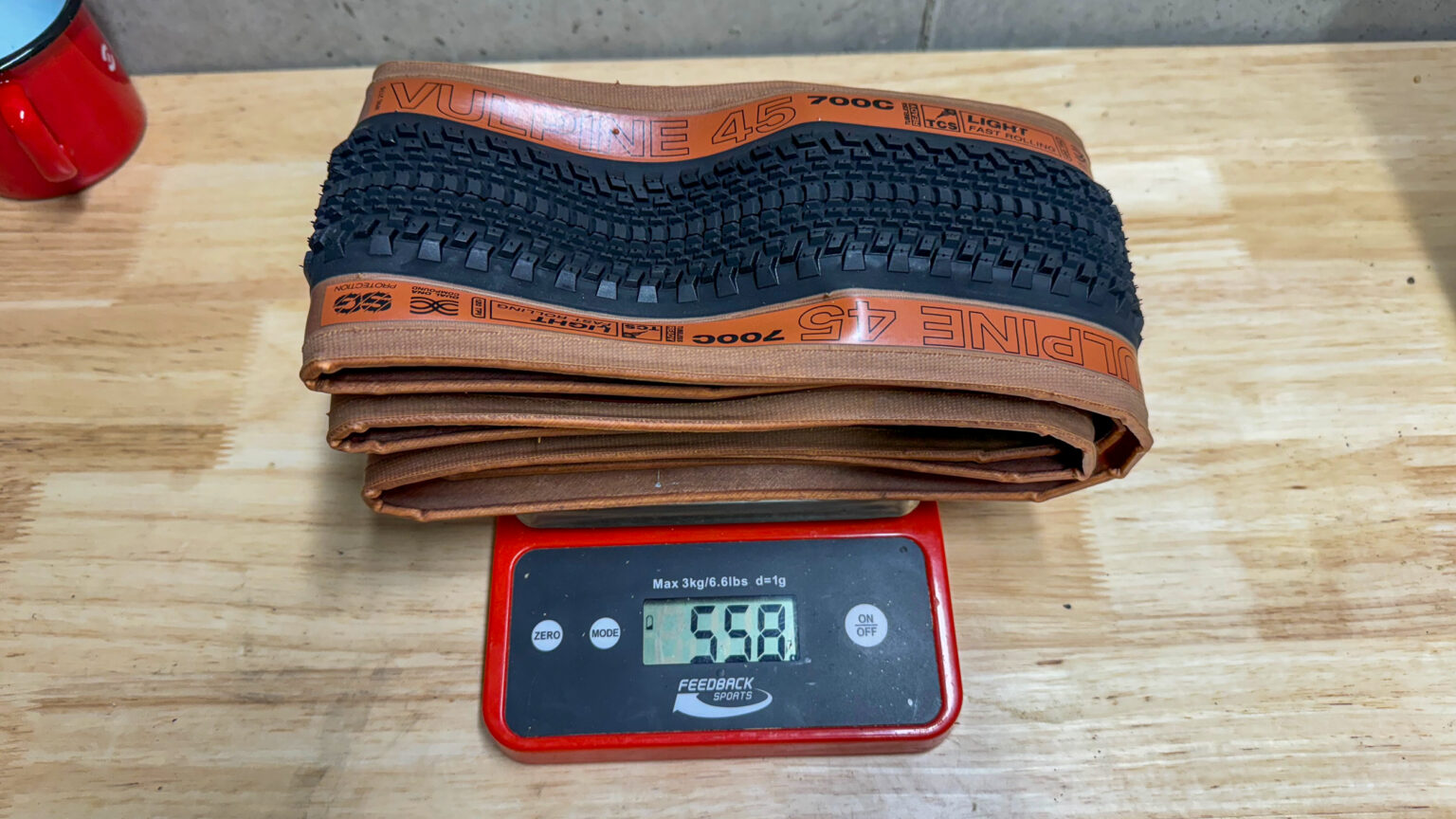 WTB Vulpine 700c x 45 tire weight