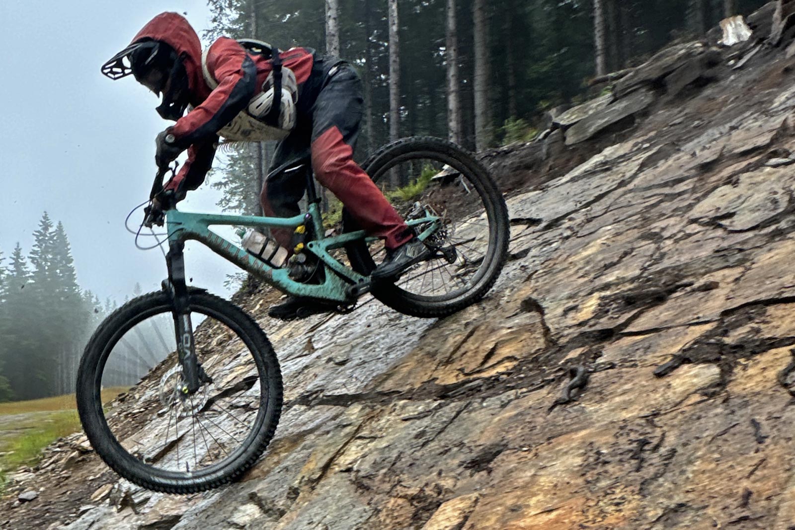 Schwalbe Radial Trail Gravity mountain bike tires, Albert Trail on wet rocks