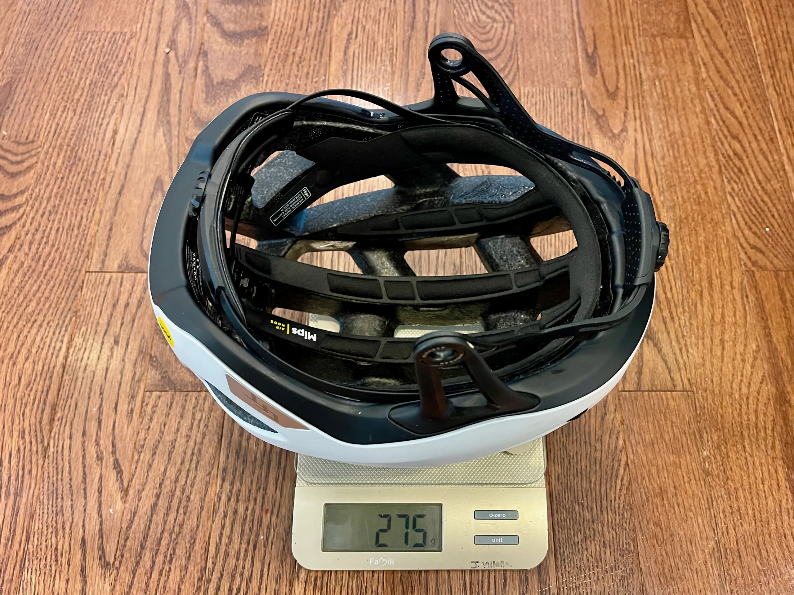 Canyon Disruptr CFR Helmet review weight
