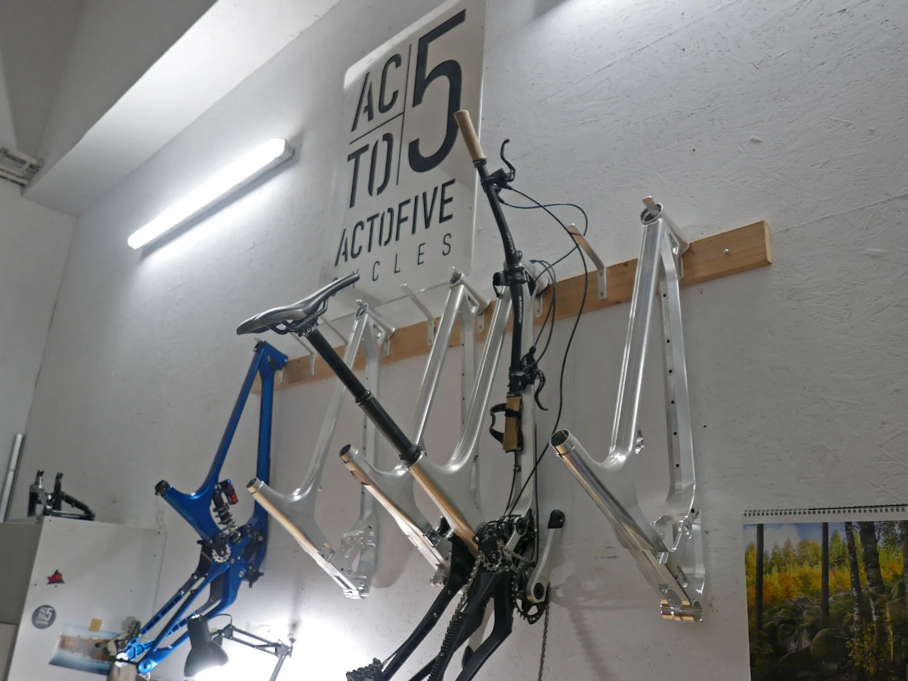 Actofive Factory Tour: CNC machined alloy mountain bikes made in Dresden Germany, ongoing projects