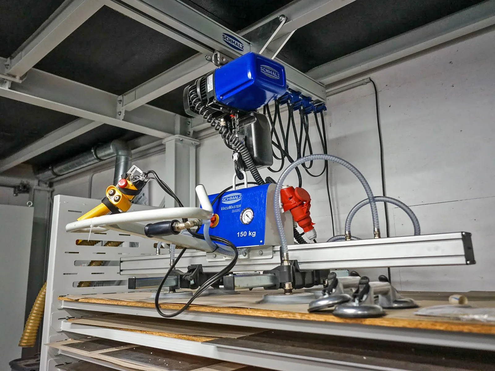 ActoFive Factory Tour: CNC-machined aluminum mountain bikes made-in-Germany, mini crane for 1-man operation