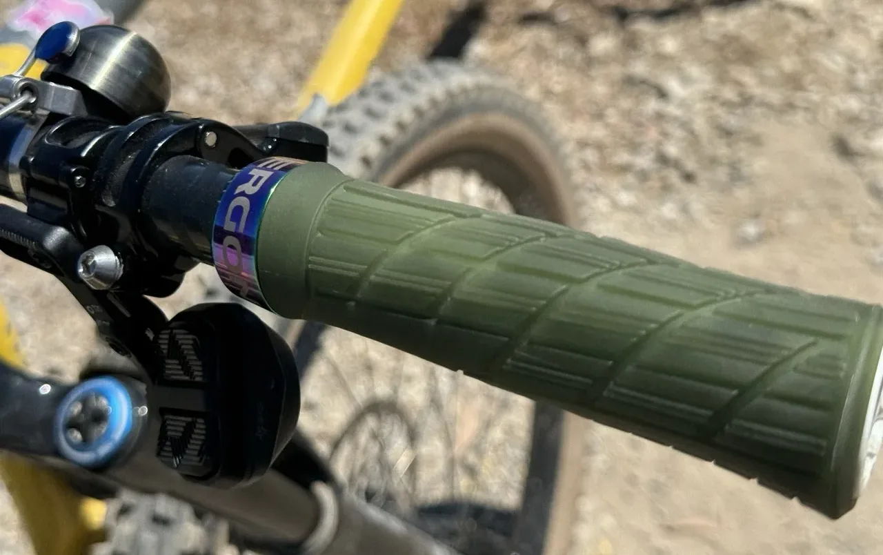 Ergon GE1 Evo Factory Grip Review close up