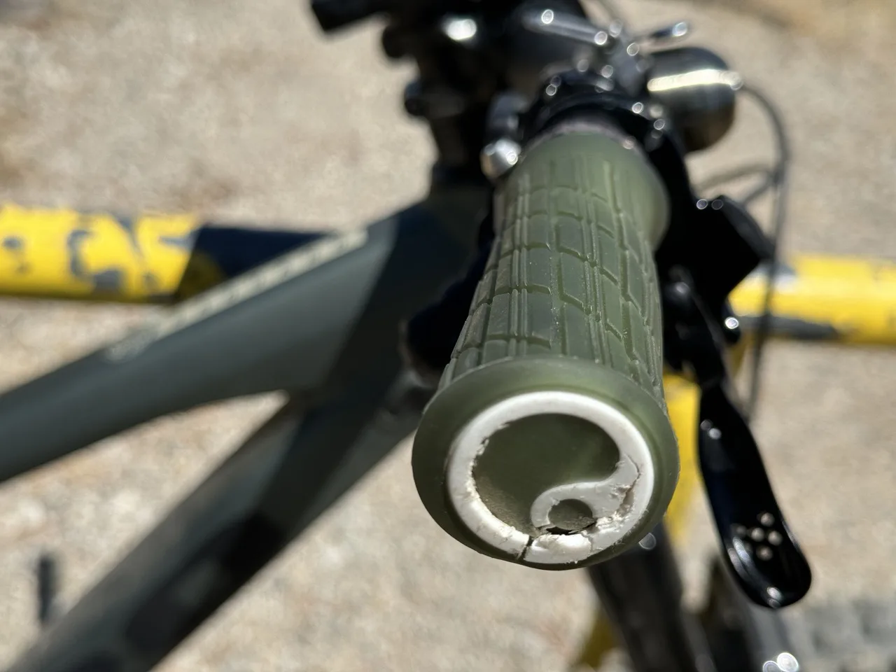 Ergon GE1 Evo Factory Grip Review more ridges