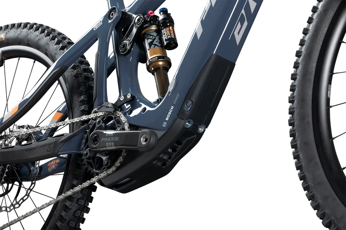 2025 Pivot Shuttle LT, frame protection