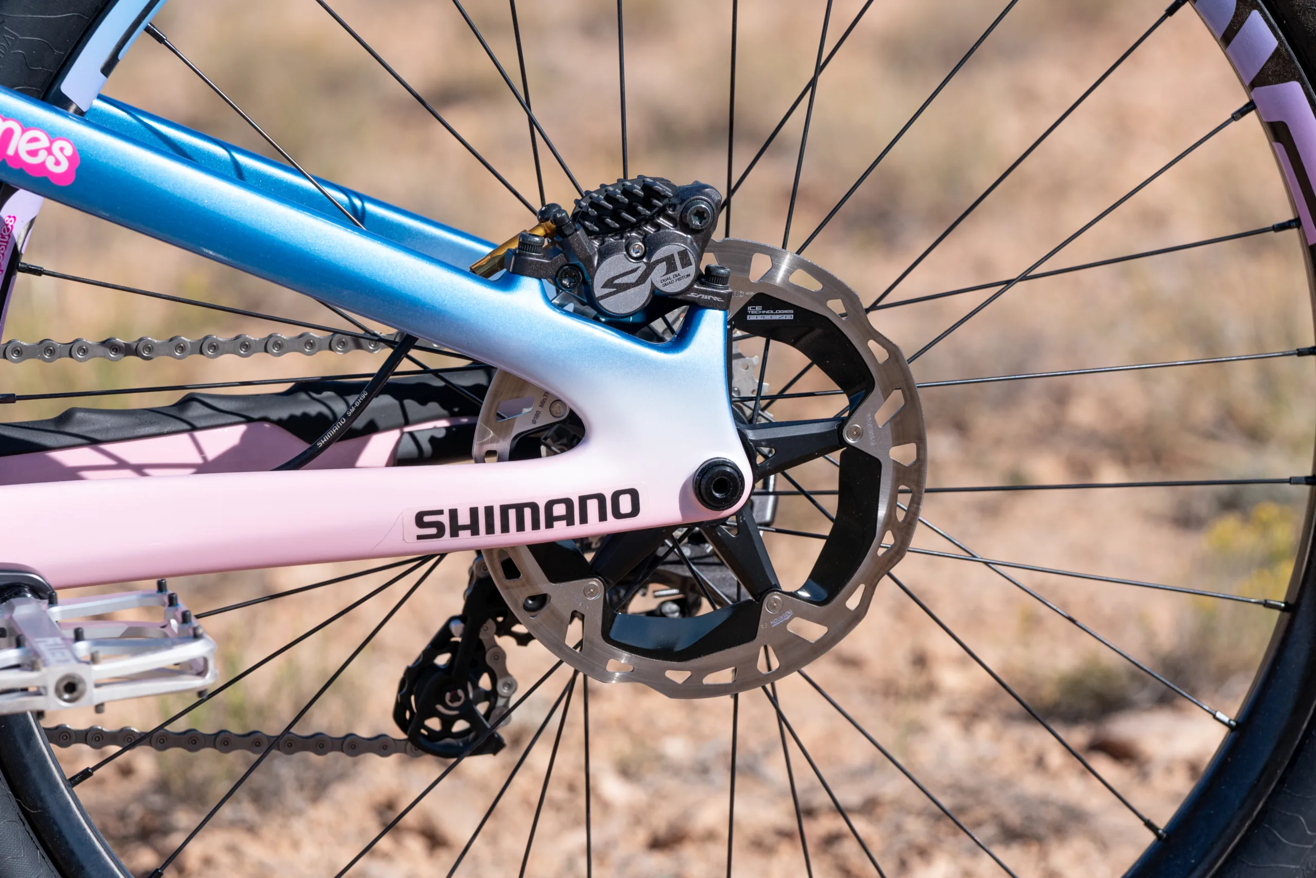 Shimano Saint Custom Barbie Yeti SB 165