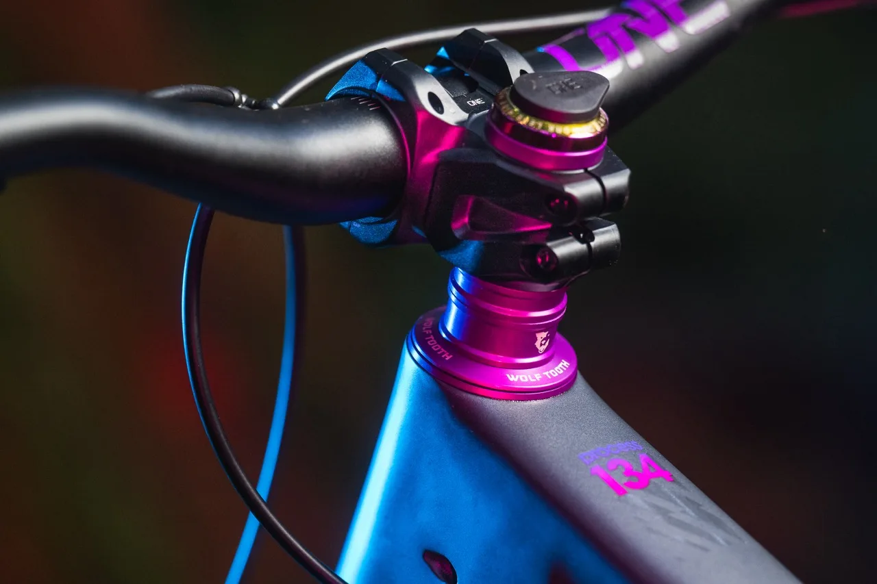 Kona Maui Dream Build Sweepstakes wolf tooth headset