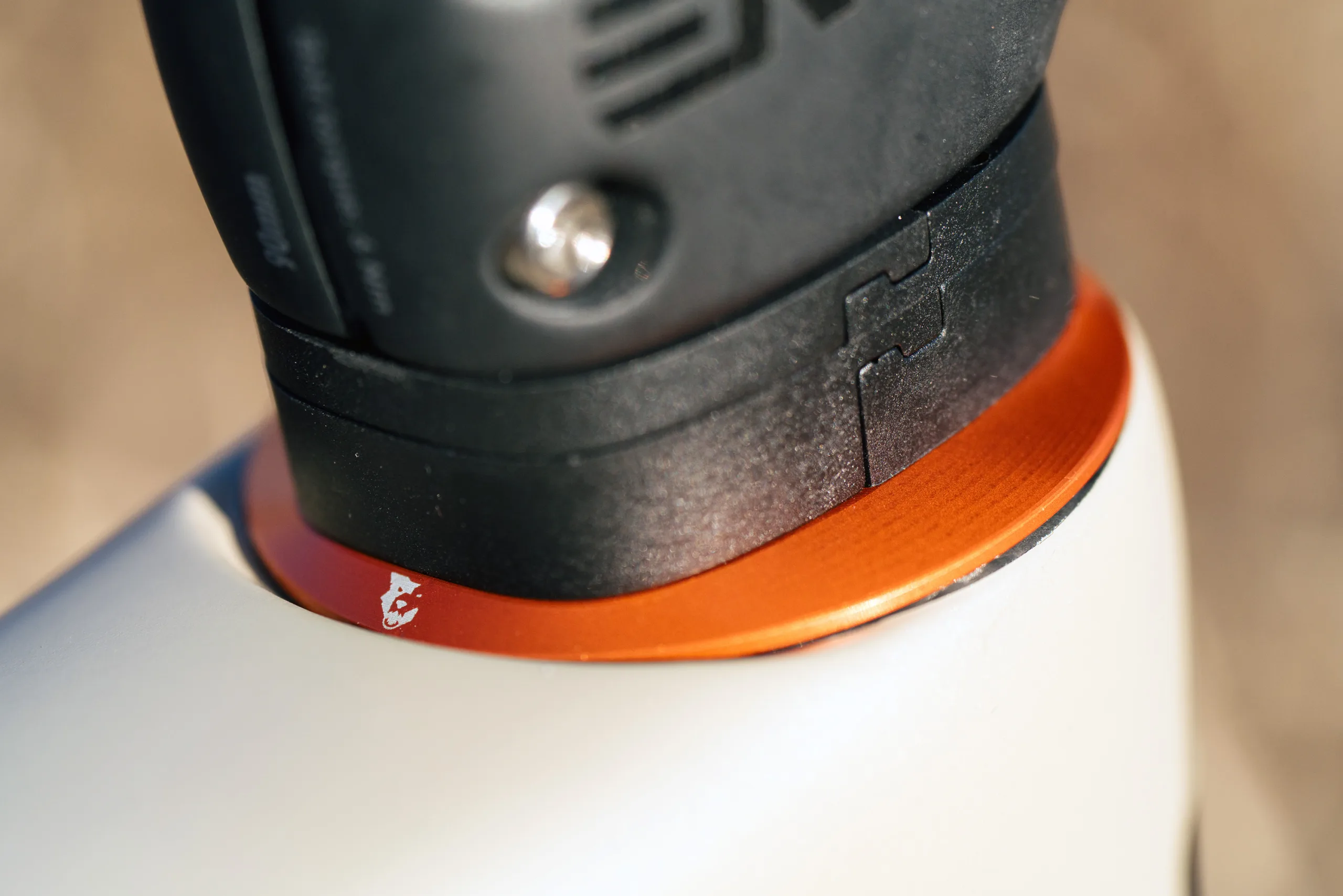 Wolf Tooth IS52 In Route ENVE headset