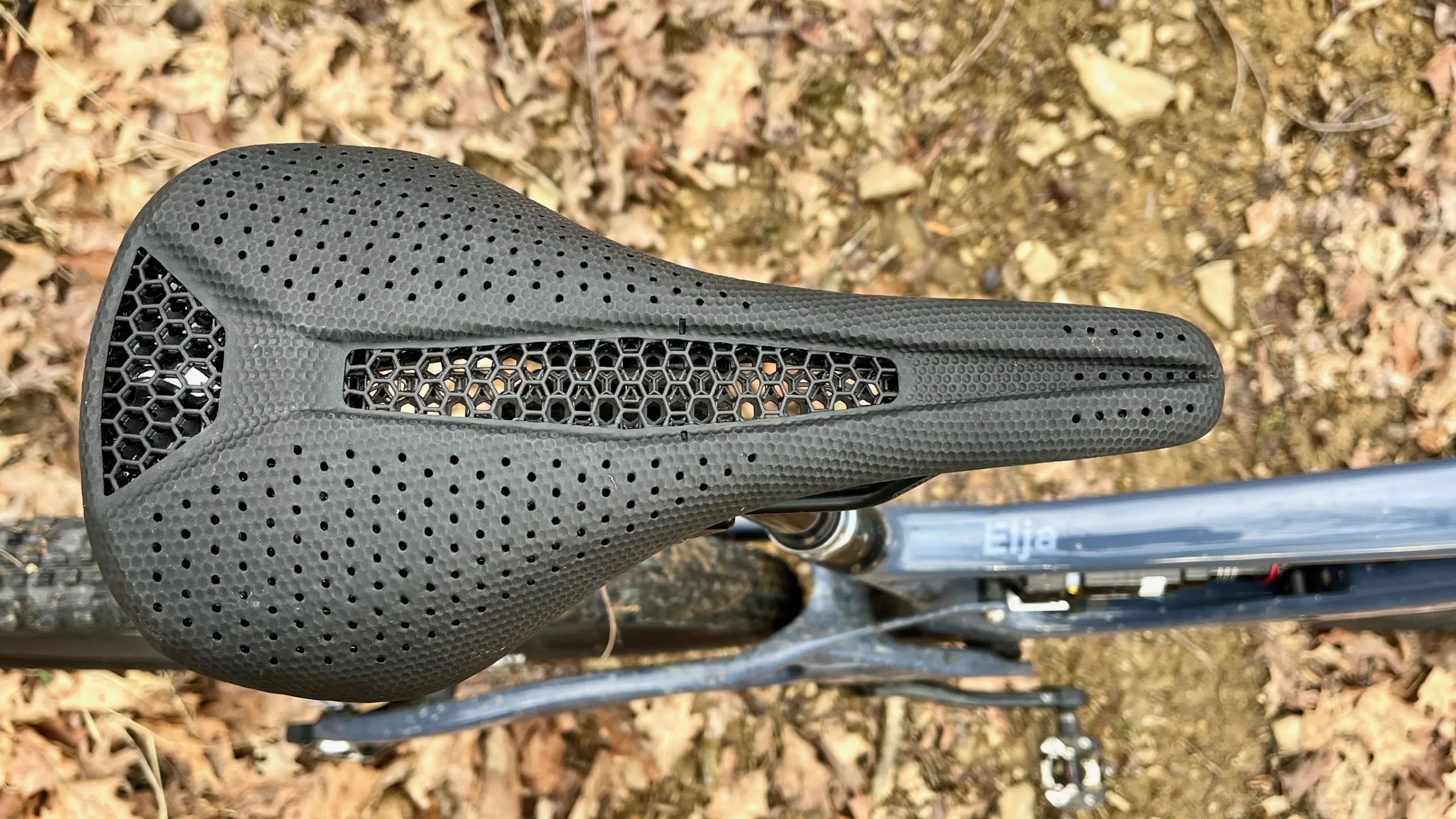 Specialized Phenom Pro Mirror Saddle top