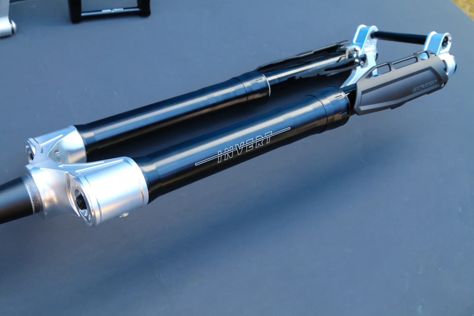 Cane Creek prototype inverted fork side profile