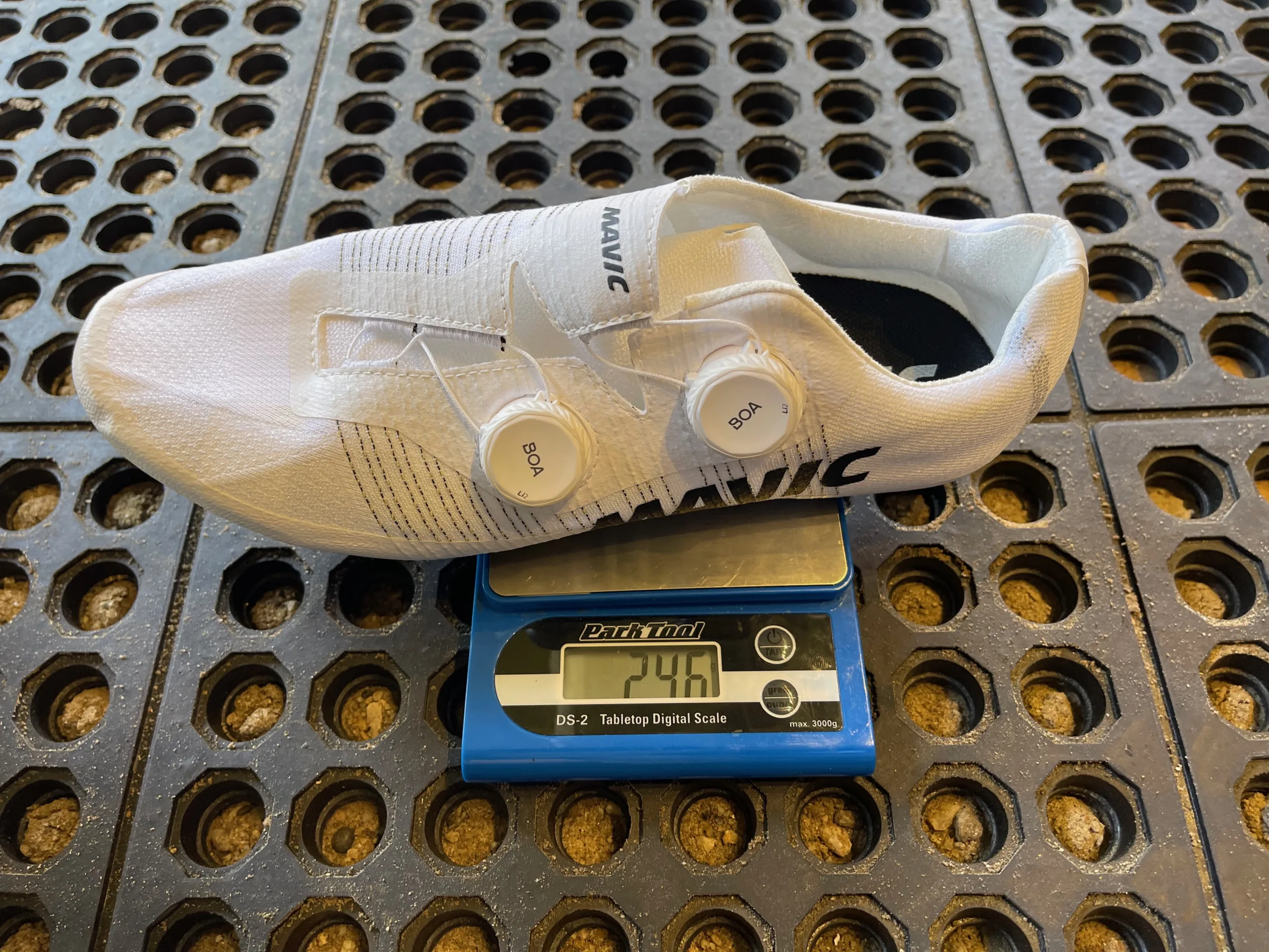 Mavic Cosmic Ultimate IV Road Shoes weight