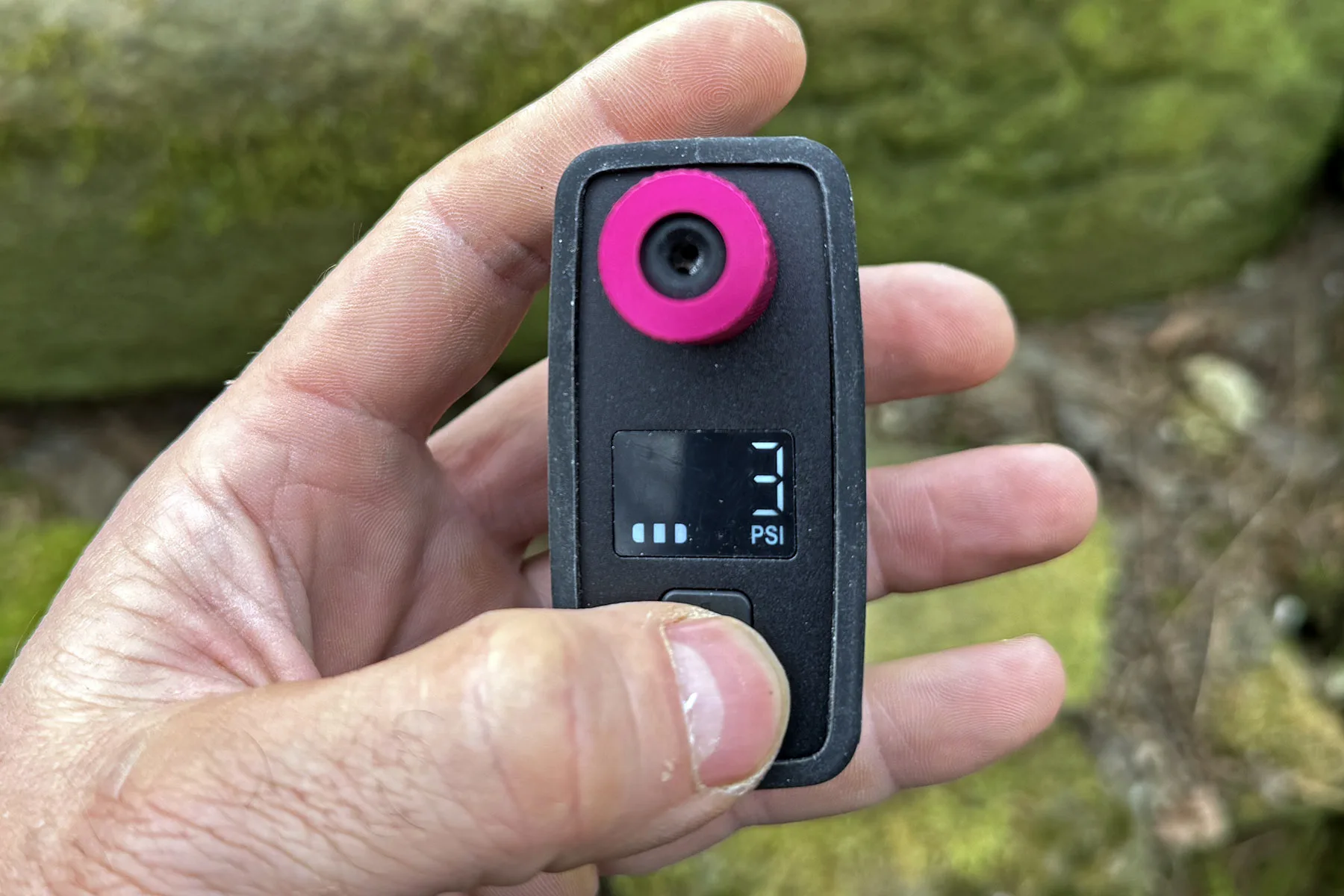 Muc-Off AirMach Electric Mini Pro Inflator tire pump Review, pre-adjust pressure