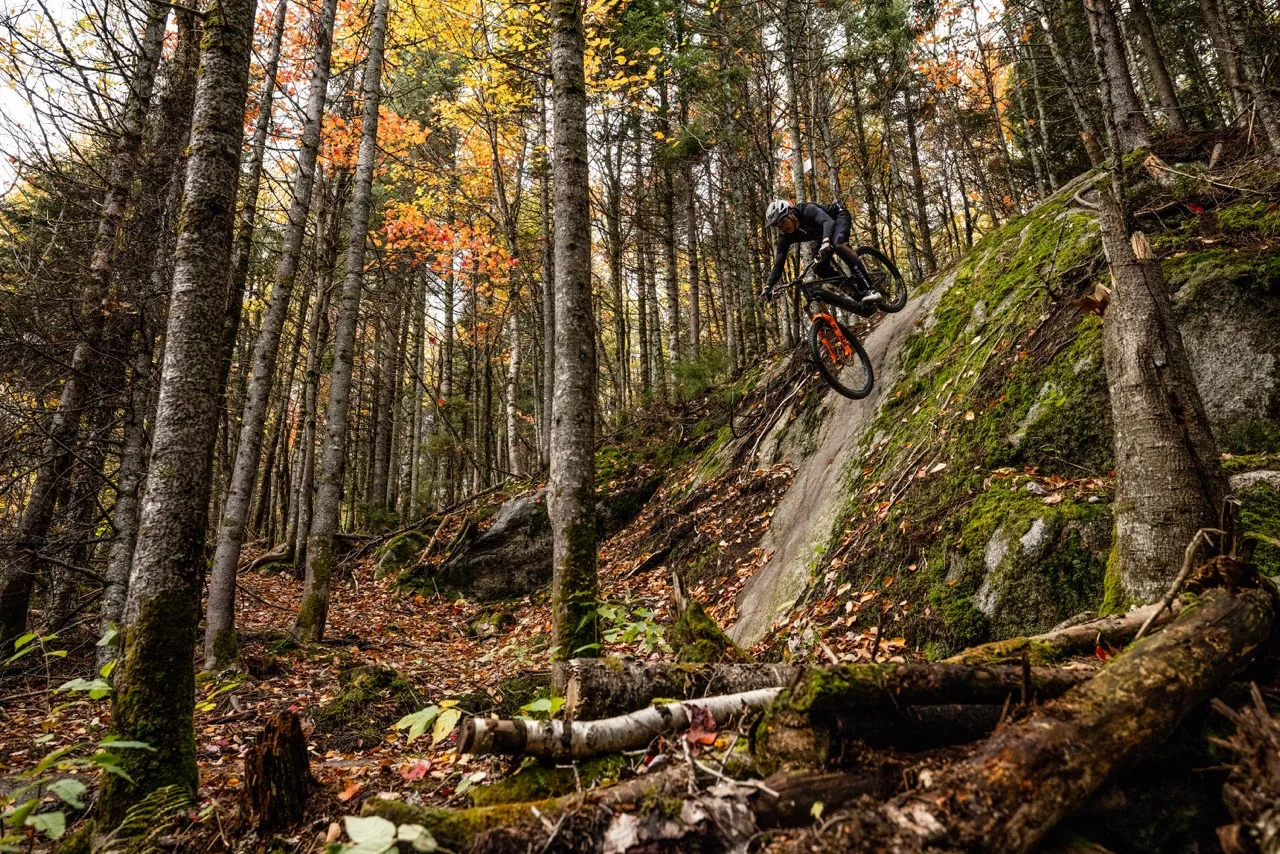 Norco's New Sight VLT CX eMTB straight down