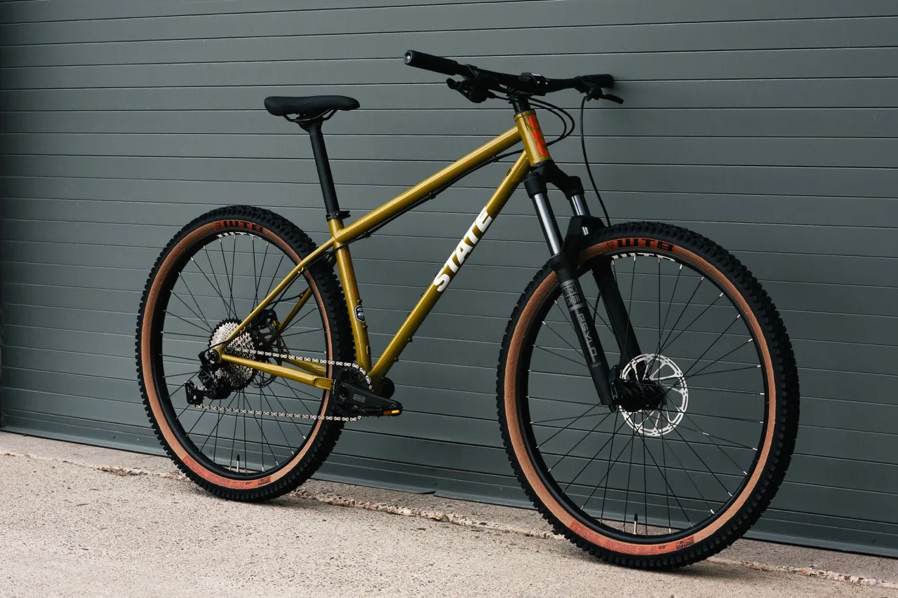 State Bikes 4130 Trail hero
