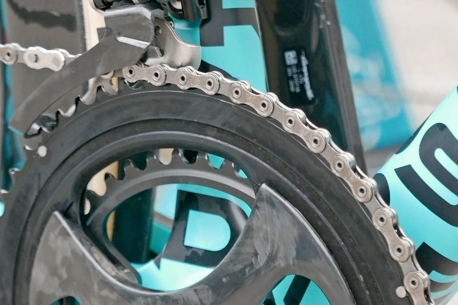 VF Group–Bardiani–CSF–Faizanè: DeRosa 70 with R13 13speed chain