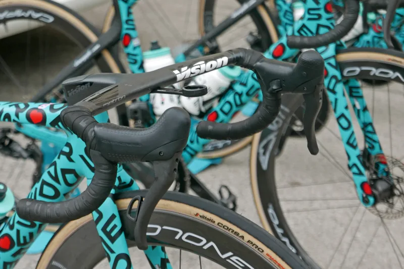 The Iconic Campy Thumb Shifter Is Back: Campagnolo 13sp Sneak Peek at the Giro